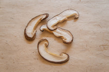 画像をギャラリービューアに読み込む, 【 お試しサイズ 】もろつかしいたけ うすぎり 20g (スライス・乾しいたけ・干し椎茸)