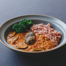 画像をギャラリービューアに読み込む, NABA カレーとハンバーグの4食セット