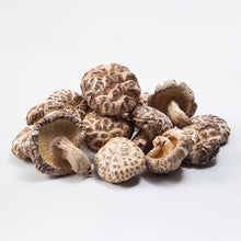 画像をギャラリービューアに読み込む, 【 高級 / 贈答・ギフト用 】諸塚村産 乾しいたけ 天白どんこ 300g (干し椎茸)